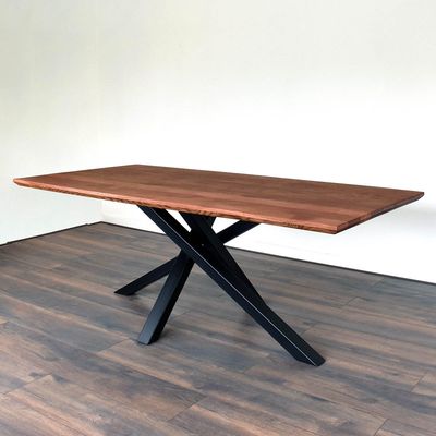 Eiken tafel met stalen onderstel | Therenne