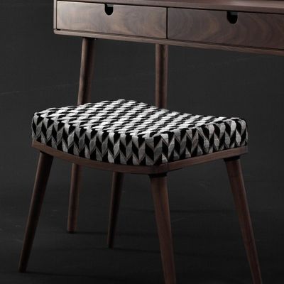 SCANDINAVIAN ROUND SEAT STOOL IN SOLID WOOD